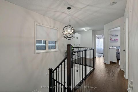 Photo 33 at 7 London Pride Drive, Jefferson, Richmond Hill