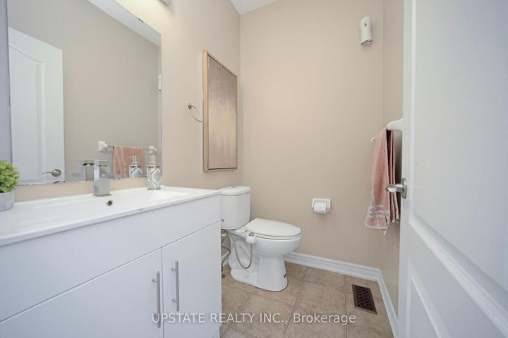 Photo 3 at 37 Mission Ridge Trail, Bram East, Brampton