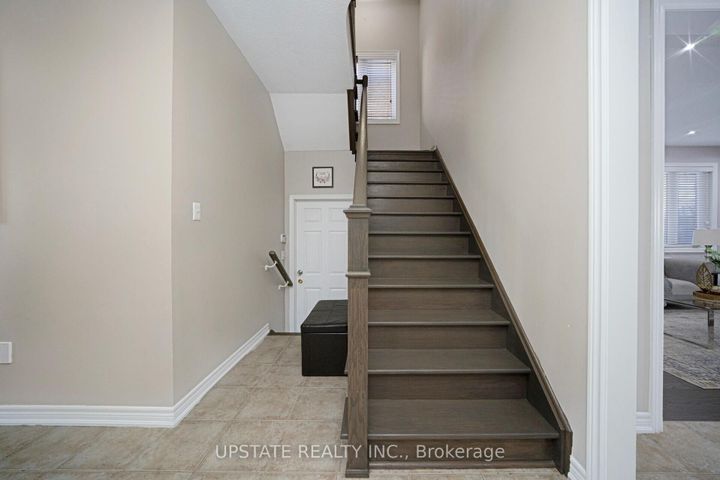 Photo 16 at 37 Mission Ridge Trail, Bram East, Brampton
