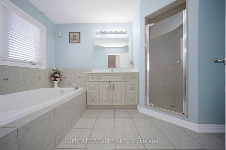 Photo 21 at 37 Mission Ridge Trail, Bram East, Brampton
