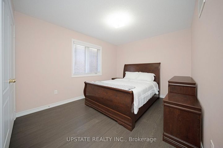 Photo 23 at 37 Mission Ridge Trail, Bram East, Brampton