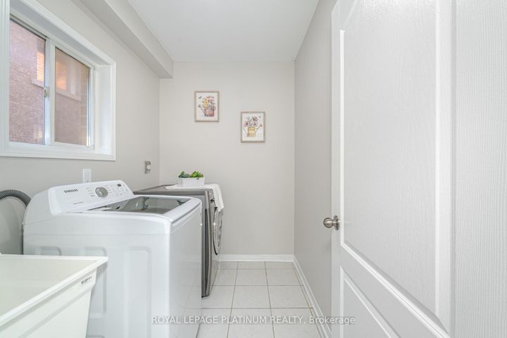Photo 22 at 63 Culture Crescent, Fletcher's Creek Village, Brampton