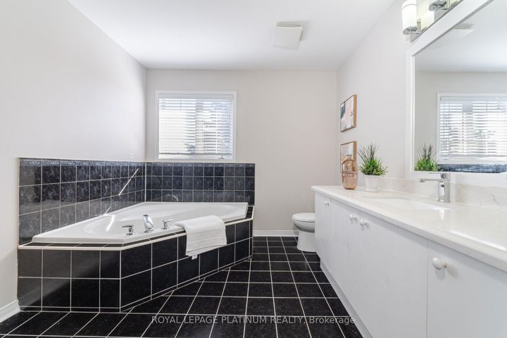 Photo 26 at 63 Culture Crescent, Fletcher's Creek Village, Brampton
