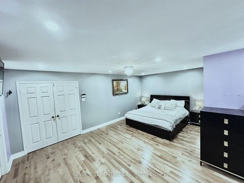 Photo 17 at 192 Covent Crescent, Aurora Highlands, Aurora