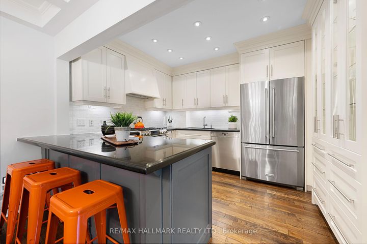 Photo 10 at 176 Melrose Avenue, Lawrence Park North, Toronto