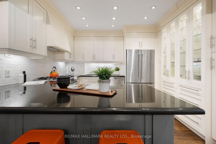 Photo 13 at 176 Melrose Avenue, Lawrence Park North, Toronto
