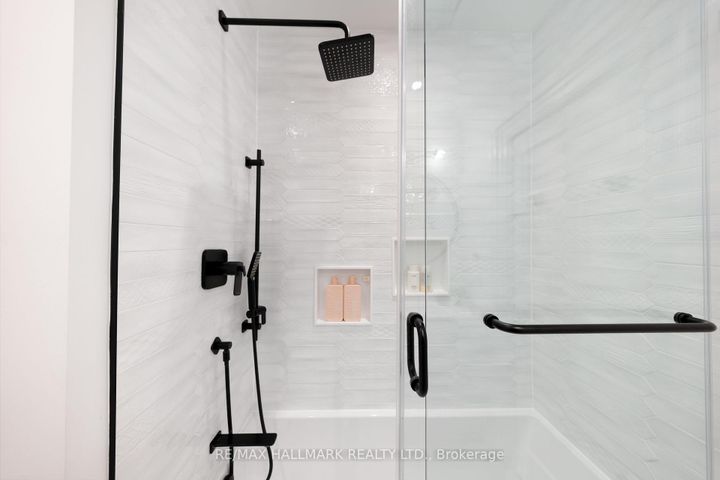 Photo 27 at 176 Melrose Avenue, Lawrence Park North, Toronto