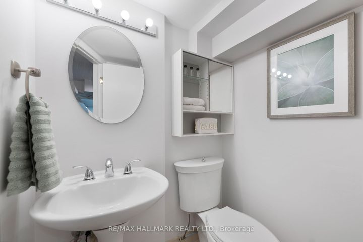 Photo 36 at 176 Melrose Avenue, Lawrence Park North, Toronto