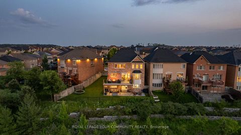 Photo 1 at 130 Santa Amato Crescent, Patterson, Vaughan