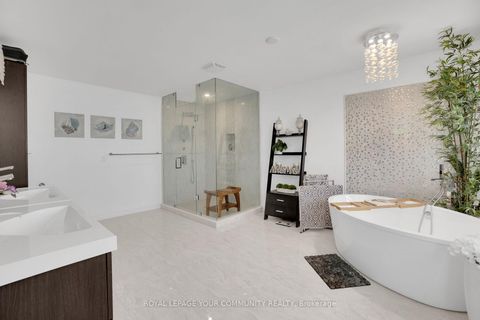 Photo 19 at 130 Santa Amato Crescent, Patterson, Vaughan