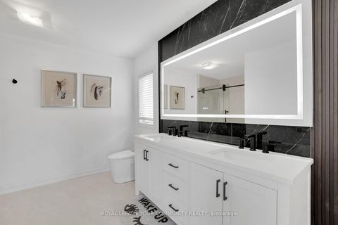 Photo 23 at 130 Santa Amato Crescent, Patterson, Vaughan