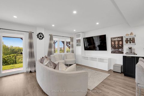 Photo 27 at 130 Santa Amato Crescent, Patterson, Vaughan