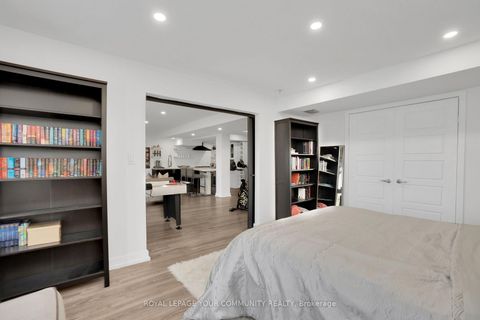 Photo 30 at 130 Santa Amato Crescent, Patterson, Vaughan
