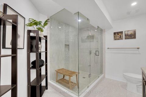 Photo 34 at 130 Santa Amato Crescent, Patterson, Vaughan