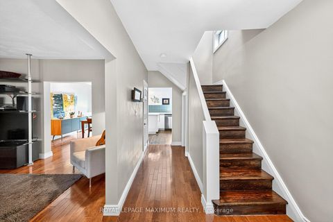 Photo 7 at 65 Parkdale Road, Swansea, Toronto