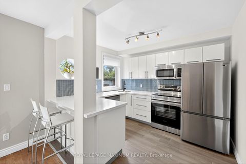 Photo 12 at 65 Parkdale Road, Swansea, Toronto Photo 12 at 65 Parkdale Road, Swansea, Toronto