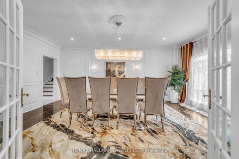 Photo 7 at 384 Kennedy Street W, Aurora Highlands, Aurora Photo 7 at 384 Kennedy Street W, Aurora Highlands, Aurora