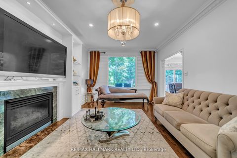 Photo 12 at 384 Kennedy Street W, Aurora Highlands, Aurora
