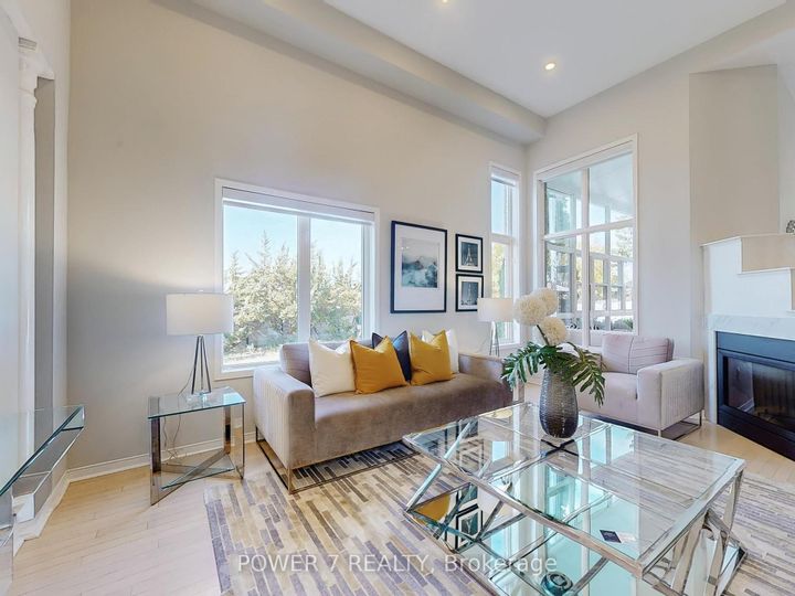 Photo 9 at 85 Queensway Drive, Rouge Woods, Richmond Hill