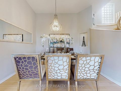 Photo 7 at 85 Queensway Drive, Rouge Woods, Richmond Hill