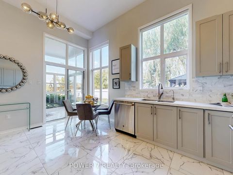 Photo 15 at 85 Queensway Drive, Rouge Woods, Richmond Hill