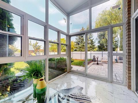 Photo 18 at 85 Queensway Drive, Rouge Woods, Richmond Hill