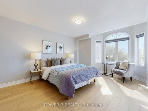 Photo 21 at 85 Queensway Drive, Rouge Woods, Richmond Hill