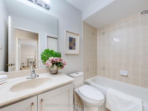 Photo 24 at 85 Queensway Drive, Rouge Woods, Richmond Hill
