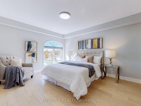 Photo 25 at 85 Queensway Drive, Rouge Woods, Richmond Hill