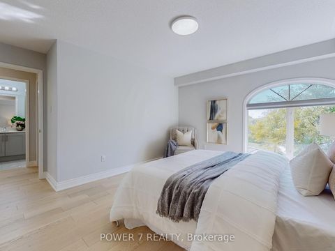 Photo 26 at 85 Queensway Drive, Rouge Woods, Richmond Hill