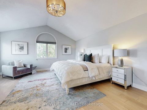 Photo 27 at 85 Queensway Drive, Rouge Woods, Richmond Hill