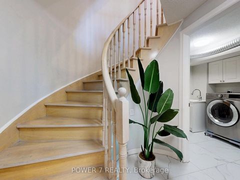 Photo 36 at 85 Queensway Drive, Rouge Woods, Richmond Hill