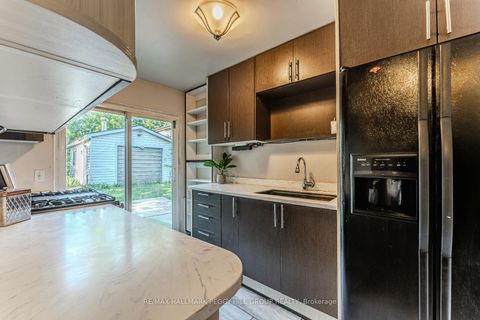 Photo 2 at 30 North Street, Wellington, Barrie
