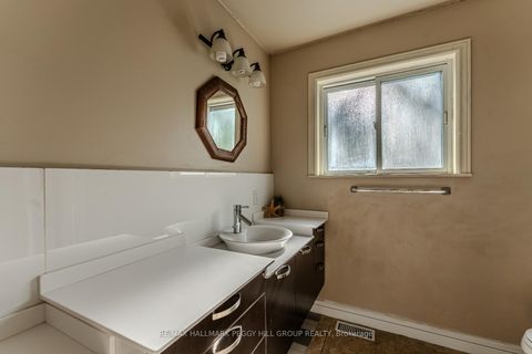 Photo 7 at 30 North Street, Wellington, Barrie