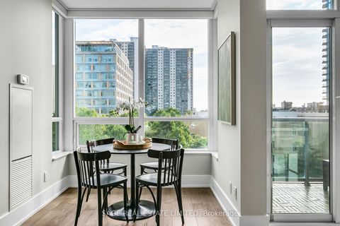 Photo 5 at 522 - 120 Homewood Avenue, North St. James Town, Toronto