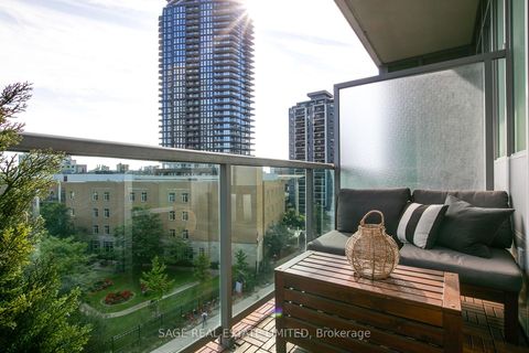 Photo 15 at 522 - 120 Homewood Avenue, North St. James Town, Toronto
