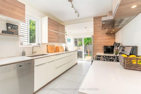 Photo 7 at 85 Newmarket Avenue, Danforth, Toronto