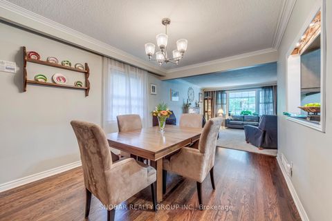 Photo 6 at 19 Deanewood Crescent, West Deane, Toronto