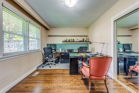 Photo 13 at 19 Deanewood Crescent, West Deane, Toronto