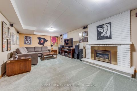 Photo 16 at 19 Deanewood Crescent, West Deane, Toronto