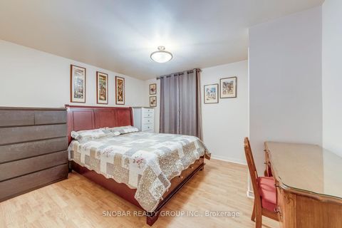 Photo 19 at 19 Deanewood Crescent, West Deane, Toronto