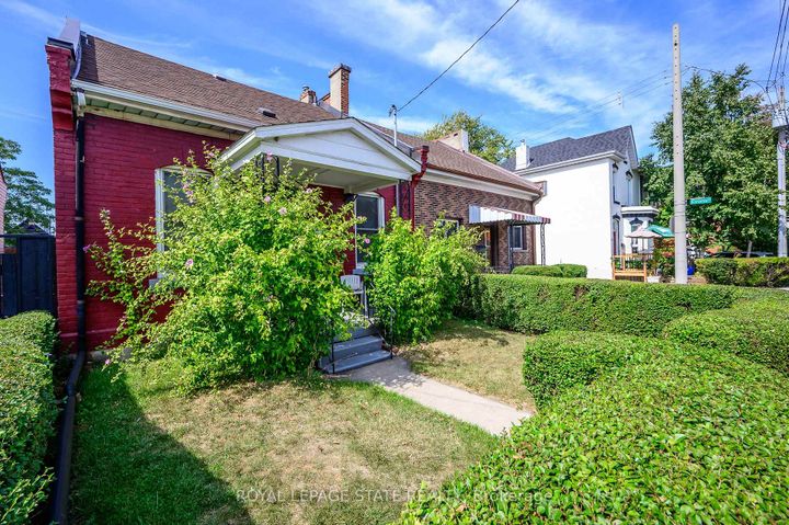Photo 2 at 127 East Avenue N, Landsdale, Hamilton