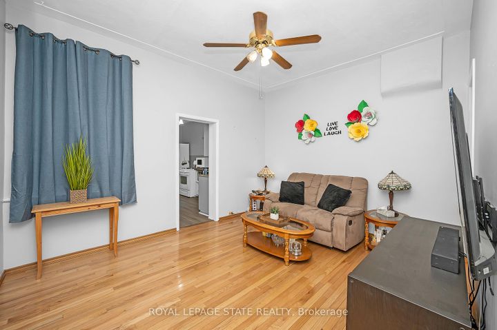Photo 11 at 127 East Avenue N, Landsdale, Hamilton