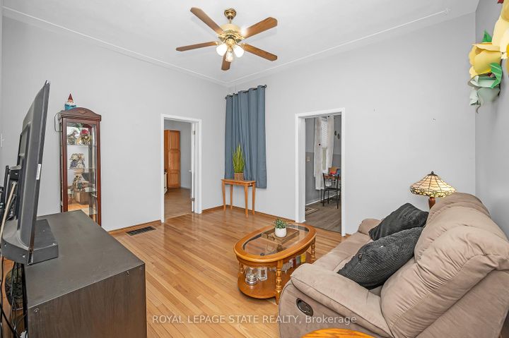 Photo 12 at 127 East Avenue N, Landsdale, Hamilton