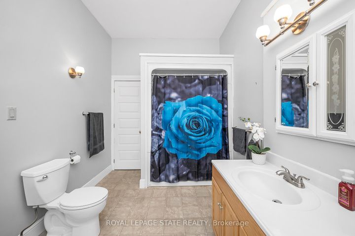 Photo 14 at 127 East Avenue N, Landsdale, Hamilton