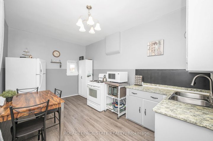Photo 15 at 127 East Avenue N, Landsdale, Hamilton