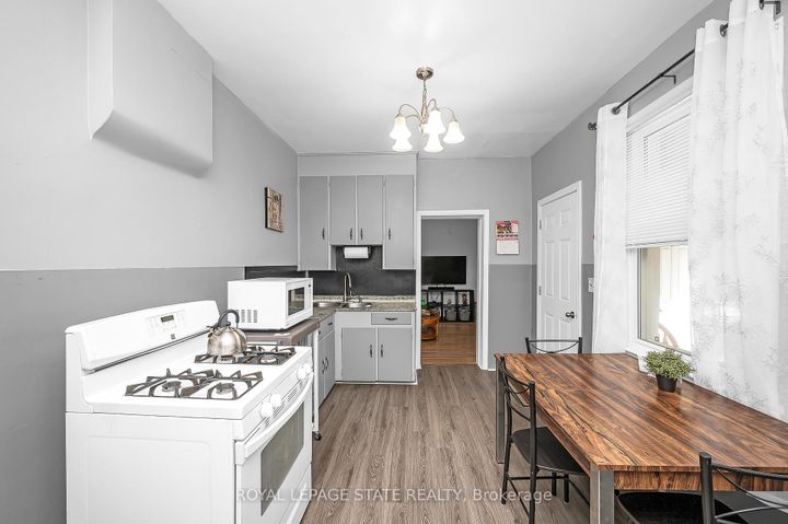 Photo 18 at 127 East Avenue N, Landsdale, Hamilton