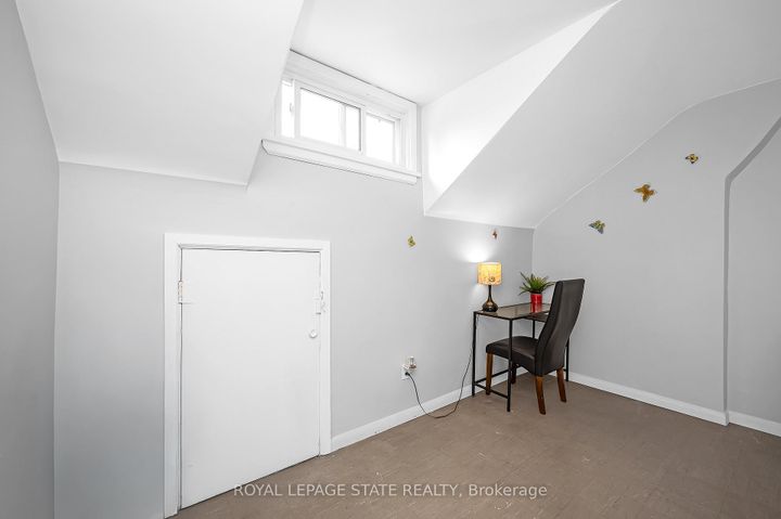 Photo 20 at 127 East Avenue N, Landsdale, Hamilton