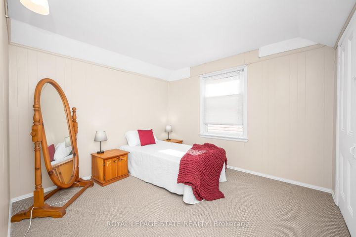 Photo 22 at 127 East Avenue N, Landsdale, Hamilton