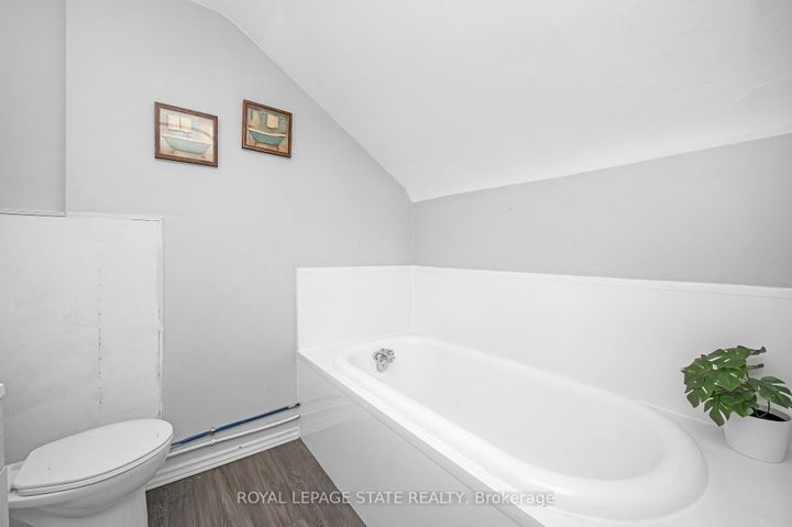 Photo 24 at 127 East Avenue N, Landsdale, Hamilton